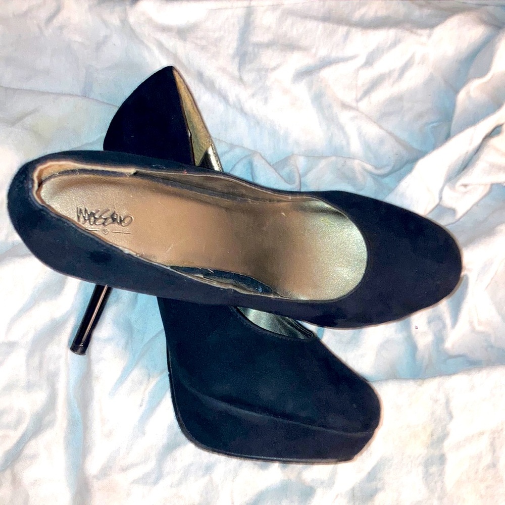 mossimo black pump heels